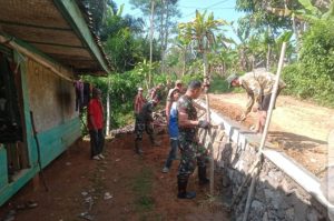 Pembuatan TPT Hampir Rampung, TNI dan Warga Bahu-Membahu Lakukan Pengerjaan Fisik