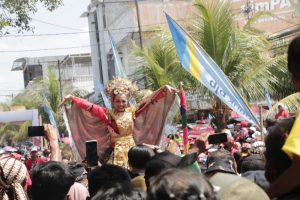 Helaran Budaya Cianjur Pertama Pasca Pandemi, Jatayu Tampil Ingatkan Pemerintah Lindungi Satwa Emdemik Elang Jawa