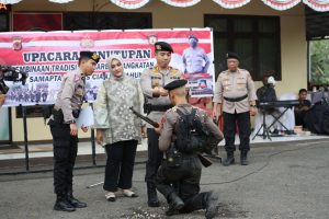 Kapolres Cianjur Pimpin Upacara Pembaretan Bintara Remaja Angkatan 47