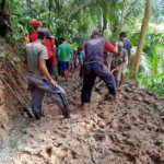Pemdes Malati Buka Jalan Penghubung Kampung Datarmuncang dan Rancasusuh CYMERA_20221020_203433.jpg