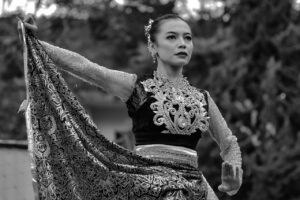Ruat Bumi, Malam Ini Wina Rezky Agustina Hadirkan Swara Laras Jagat di Haul Gus Dur