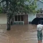 Hujan Deras, Banjir Rendam Sejumlah Kampung di Sukanagara IMG-20221216-WA0137