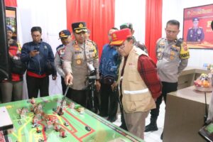 Pastikan Aman, Kapolres dan Forkopimda Kabupaten Cianjur Tinjau Pengamanan Malam Natal