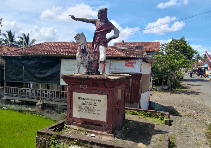 Memprihatinkan, Monumen Sejarah Keraton Macan Putih Tak Terawat