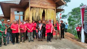 Bupati Cianjur Resmikan Bumi Ageung Kampung Adat Miduana Naringgul