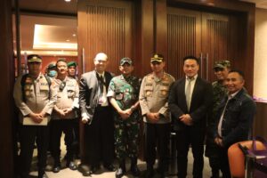 Sambangi 3 Gereja, TNI-Polri Pastikan Peribadatan Paskah di Tangerang Aman