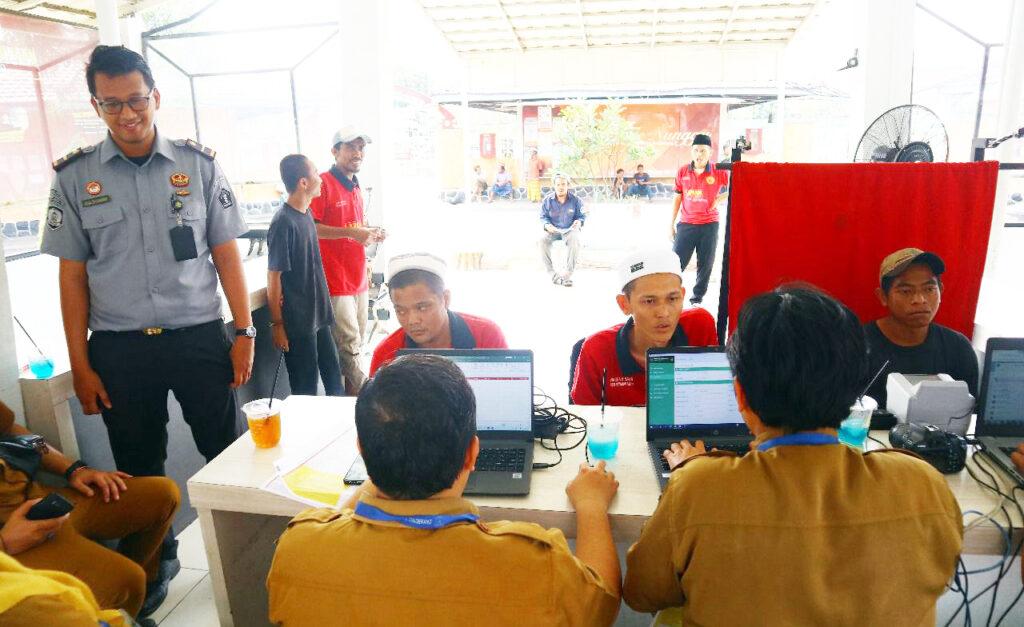 Jelang Pemilu 2024, Lapas Pemuda Kelas IIA Tangerang Bersama Disdukcapil Gelar Validasi dan Pemutakhiran Data NIK WBP