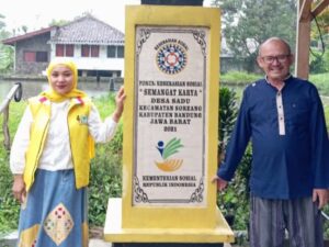 Bantu Lanjutkan Program Keserasian Sosial, Teh Rita Ace Hasan Syadzily Disambut Warga Sadu