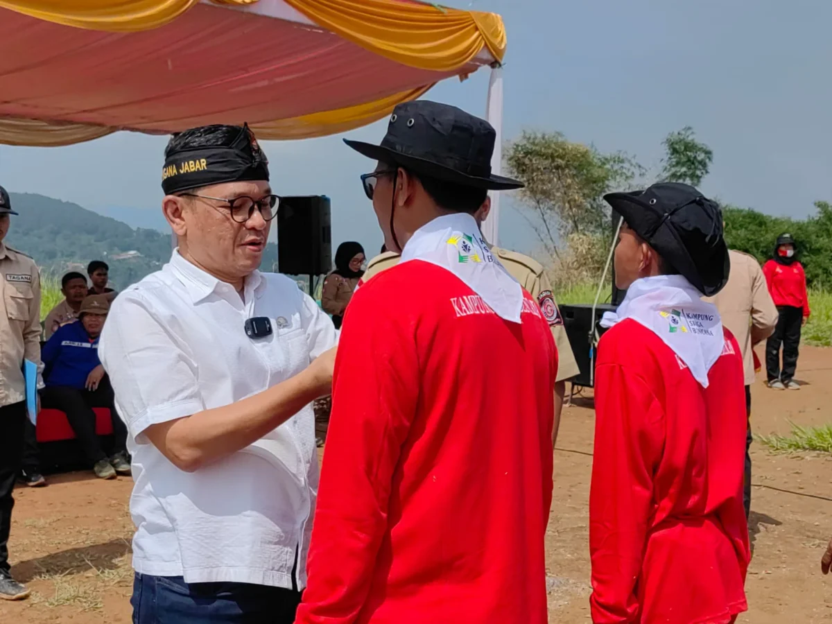 Simulasi Kampung Siaga Bencana, Kang Ace Ajak Warga Perkuat Kesiapsiagaan Terhadap Bencana