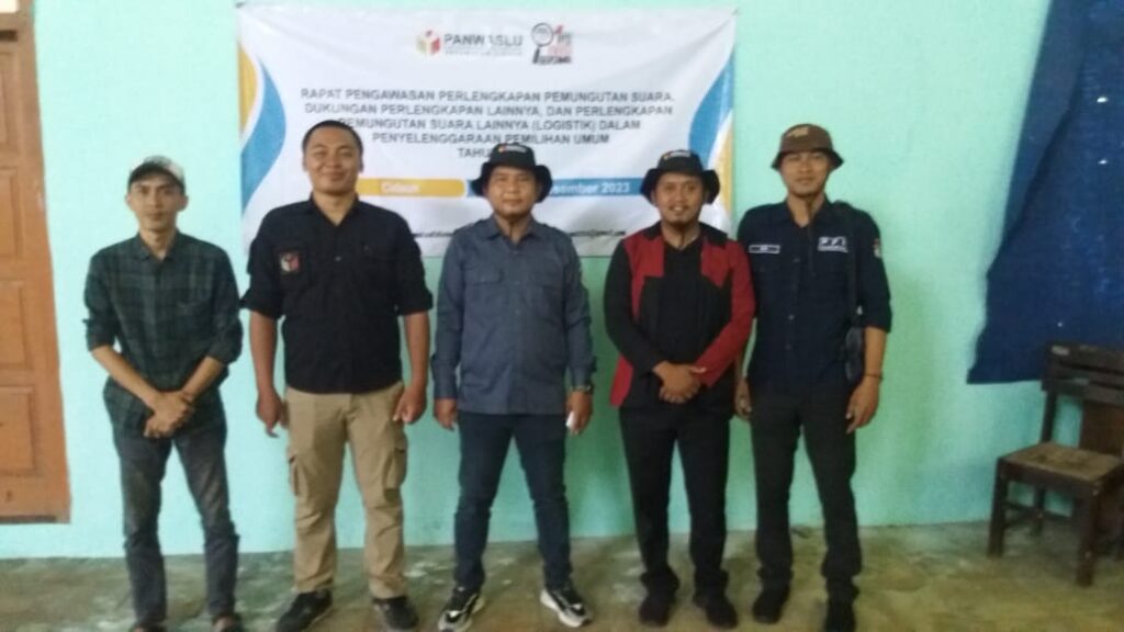 Panwaslu Kecamatan Cidaun Pastikan Gedung Logistik Layak dan Aman