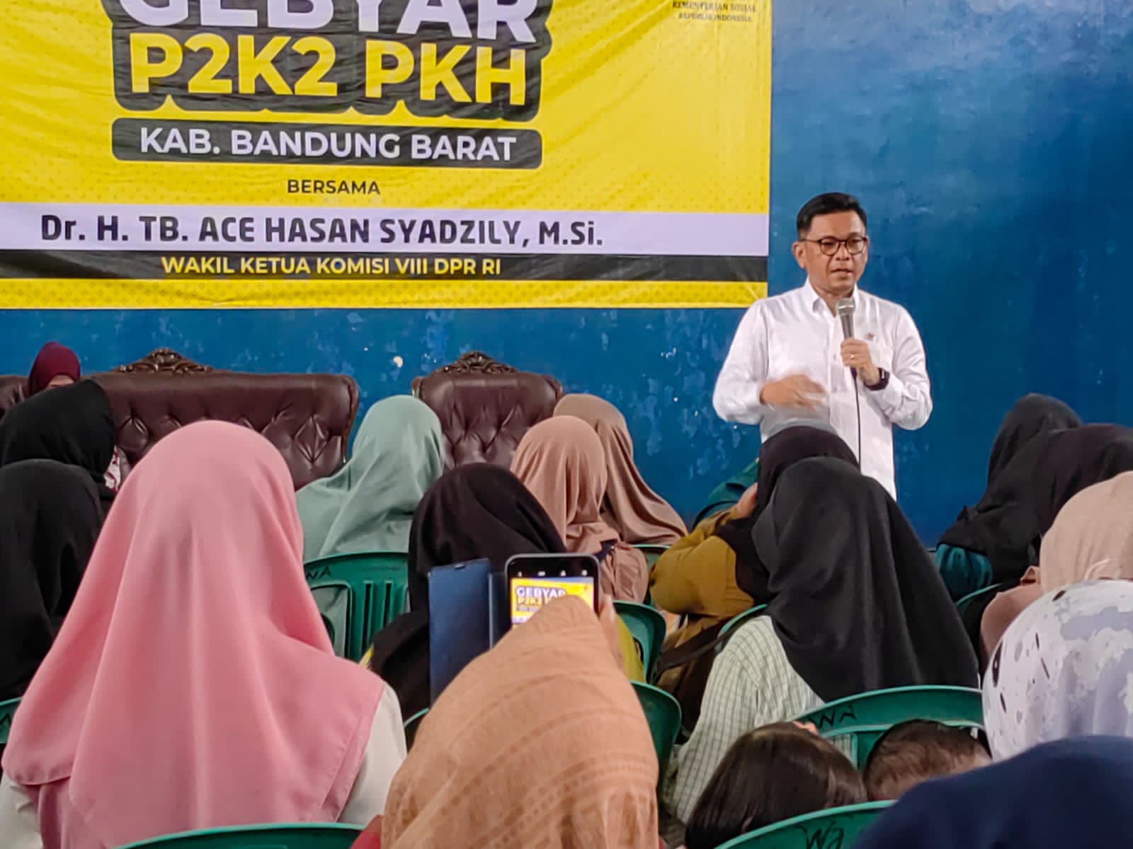 Kang Ace Berharap PKH Dapat Turunkan Angka Stunting di Bandung Barat IMG-20240113-WA0039.jpg