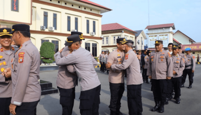 Kapolres Lhokseumawe Pimpin Apel dan Halal Bihalal Pasca Libur Lebaran