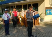Kapolsek Blang Bintang Giat Saweu Sikula dan Pimpin Upacara Bendera