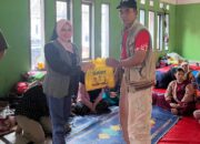 Metty Triantika, Ketua DPRD Cianjur Berikan Bantuan Untuk Korban Bencana di Cianjur Selatan