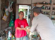 Sat Binmas Polres Lhokseumawe Berbagi Takjil Sambil Edukasi Kamtibmas, Warga Antusias!