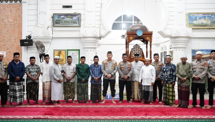 Subuh Keliling di Mesjid Al-Ihsan, Kapolres Pidie Sampaikan Pesan Kamtibmas