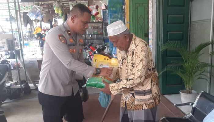 Polri Untuk Masyarakat, Kapolsek Pantee Bidari Tebar Kebaikan di Bulan Ramadhan