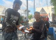 Keren! Anak Punk Pemalang Gelar Jumat Berkah, Bagikan Nasi Bungkus ke Warga