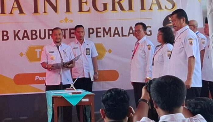 Tak Ada Jalur Orang Dalam, Bupati Pemalang Larang Keras Titip Siswa di Sekolah Favorit