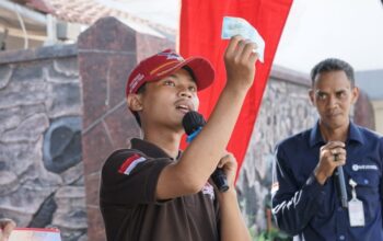 BI Tegal Edukasi Cinta Rupiah dan Pembayaran Non Tunai kepada Pelajar di Lomba Baris Berbaris Lanal Tegal