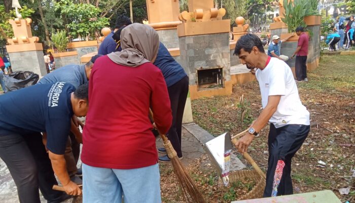 Pemkab Pemalang Gencarkan Gerakan Jumat Bersih, Taman Patih Sampun Disulap Lebih Asri dan Nyaman