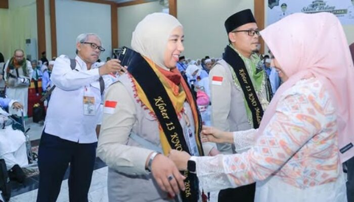 Bupati Maya Hasmita Sambut Kepulangan Jamaah Haji Kloter KNO-013 di Labuhanbatu.