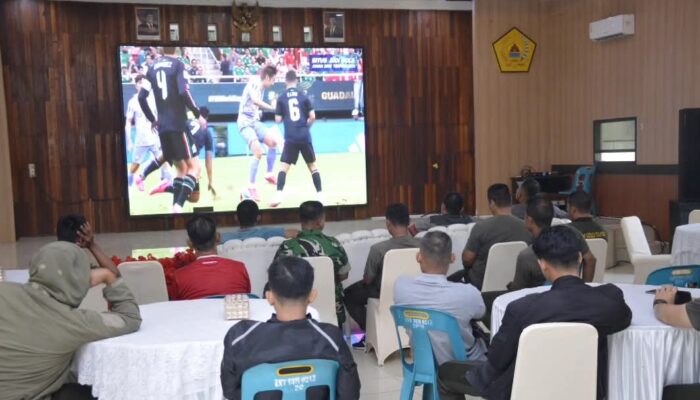 Nobar Piala Dunia 2026 Meksiko vs Korea Selatan, Pererat Kedekatan Kodim 0212/Tapsel dengan Masyarakat
