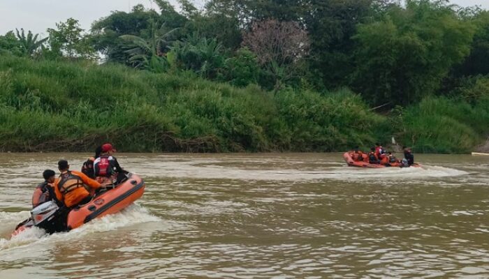 Hari Kedua Pencarian Hafiz Riszky, Bocah 6 Tahun Tenggelam di Sungai Comal Pemalang Belum Ditemukan