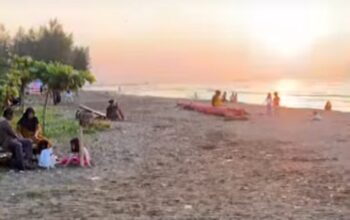 Pantai Lawangrejo Pemalang Kurang Sentuhan Dari Pemkab Setempat