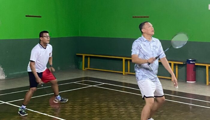Jaga Kebugaran dan Soliditas, Rutan Pemalang Gelar Jum’at Sehat Melalui Olahraga Badminton