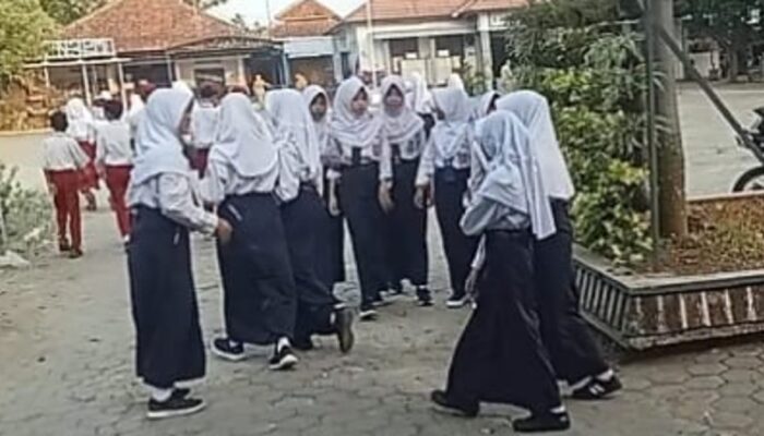 Jalan Kaki Ke Sekolah Rahasia Bugar dan Fokus di Kelas Menurut Penjaskes