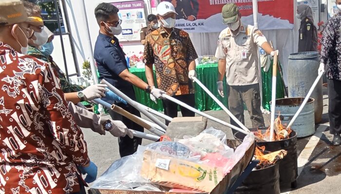 Tuntaskan 52 Perkara, Kejari Pemalang Musnahkan Ribuan Barang Bukti Tindak Pidana