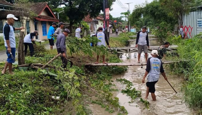 Paguyuban Amal Bakti Cibelok Kembalikan Fungsi Ekologis Sungai