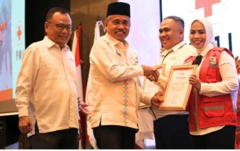 Bupati-Dan-Wakil-Bupati-Labuhanbatu-Hadiri-Pembukaan-MUSPROV-XII-PMI-Sumut-Terima-Penghargaan-Atas-Kontribusi-Penanganan-Bencana