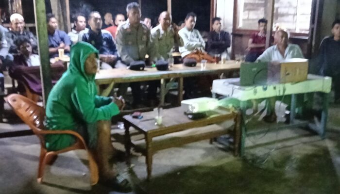 Rajut Tali Silaturahmi, Camat Siabu Bersama Warga Gelar Nobar Babak Final Piala Dunia Argentina vs Spanyol
