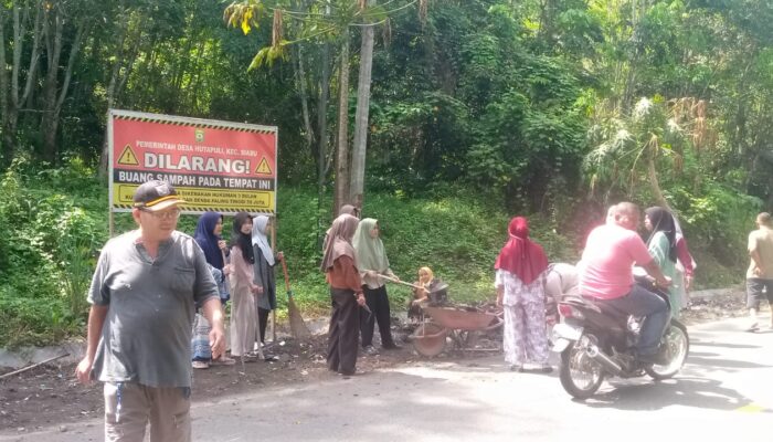 Atasi Tumpukan Sampah di Jalinsum, Kades Huta Puli Mandailing Natal Pimpin Aksi CURVE
