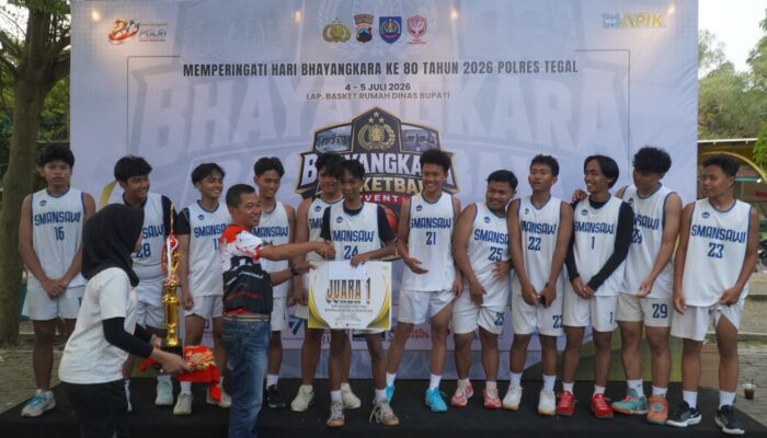 SMA Negeri 1 Slawi Sapu Bersih Gelar Juara Turnamen Basket Bhayangkara 2026 Polres Tegal