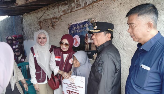 WFI Bedah Rumah Warga Garut, Bupati Syakur Apresiasi Kolaborasi Kemanusiaan