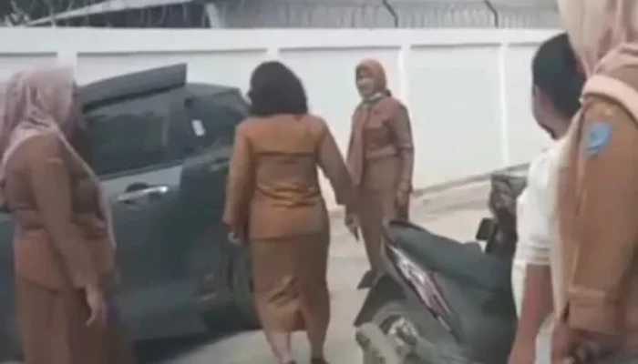 Pegawai puskesmas tanjung haloban mempertanyakan dugaan belum dibayarkannya dana Jaminan Kesehatan Nasional JKN dan Jaminan Persalinan yang menjadi hak mereka