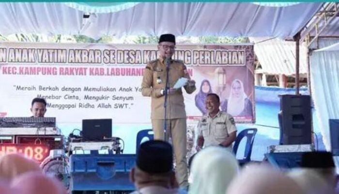 Bupati Labusel Hadiri Santunan 72 Anak Yatim di Perlabian, Ajak Masyarakat Perkuat Kepedulian Sosial