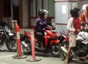 Warga Keluhkan Motor Tangki Modifikasi Ngangsu BBM Bersubsidi di SPBU Pemalang