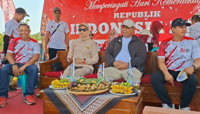 Karnaval HUT RI ke-81 Desa Pedagangan Meriah dengan Ogoh-Ogoh