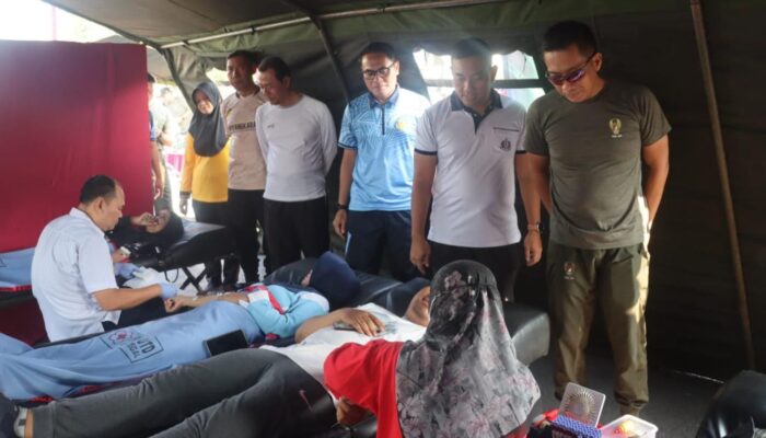Danlanal Tegal Ikuti Bakti Sosial Kesehatan HUT ke-81 TNI Bersama 300 Peserta