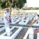 Peringati HUT Ke-81 TNI AL, Prajurit Lanal Tegal Ziarah ke TMP Pura Kusuma Negara