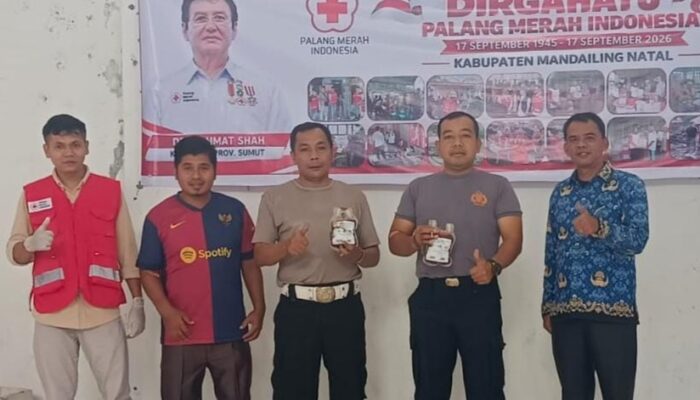 Semarak HUT PMI ke-81, Kapolsek Siabu Pimpin Personel Donor Darah di Bukit Malintang