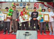 Para juara usai penyerahan hadiah foto bersama Dandim Tegal