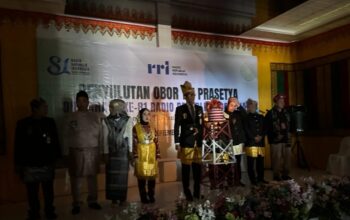 Puncak peringatan Hari Radio ke-81 di RRI Meulaboh ditandai dengan penyulutan Obor Tri Prasetya,