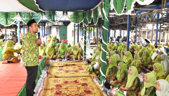 Camat Siabu Apresiasi Pengajian Muslimat NU, Soroti Peran Ibu