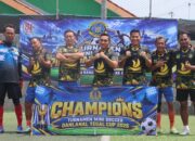 Komandan Lanal Tegal (empat dari kiri) bersama Tim Mini Soccer Lanal Tegal