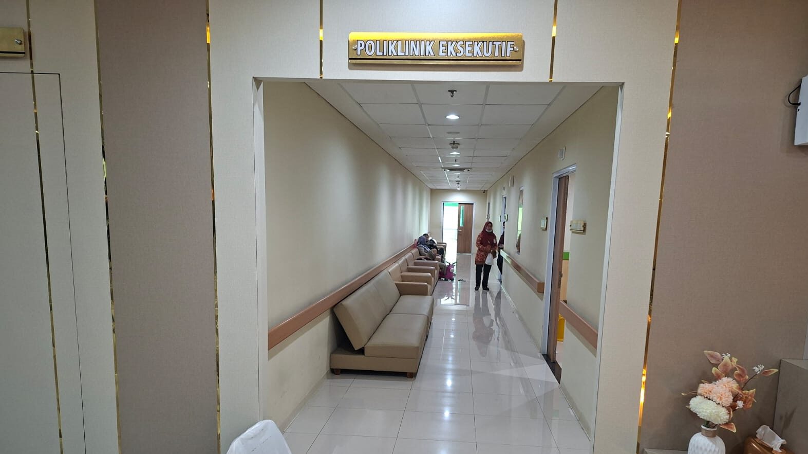 Ruangan Poliklinik Eksekutif RSI PKU Muhammadiyah Adiwerna